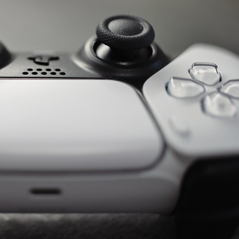 holographic game controller icon